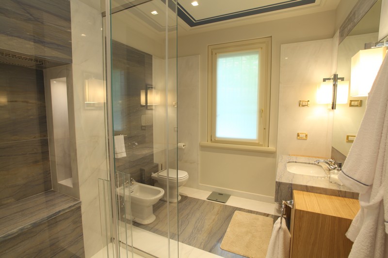 RIVESTIMENTO BAGNO